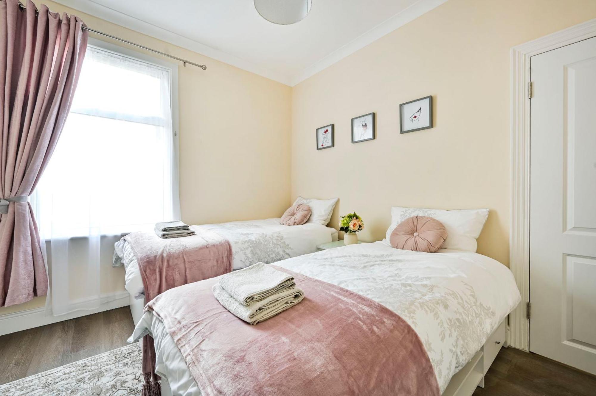 A Two Bedroom A Stride Away From Meridian Greenwich Londra Dış mekan fotoğraf